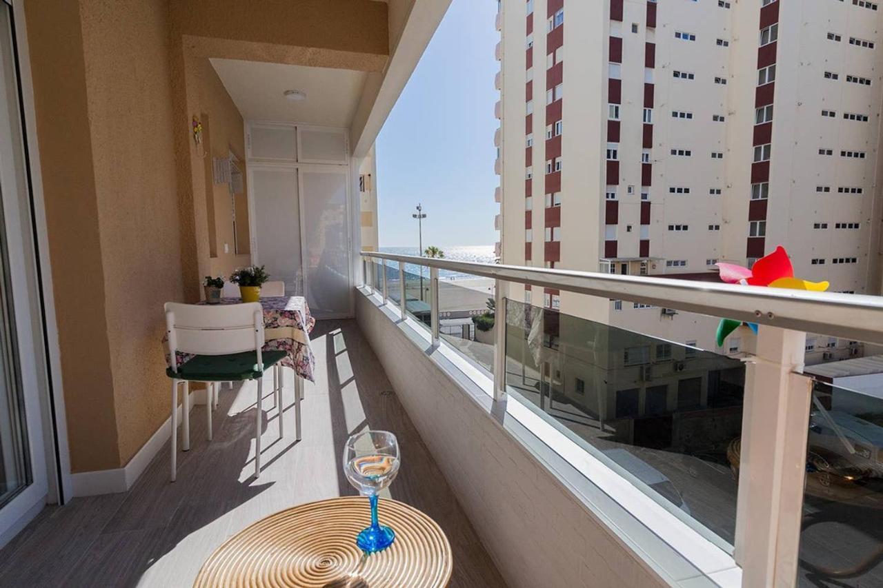 Victoria - Apartamento Playa Cadiz Ngoại thất bức ảnh