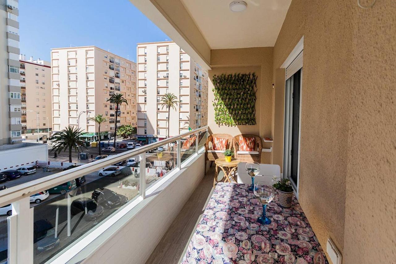 Victoria - Apartamento Playa Cadiz Ngoại thất bức ảnh
